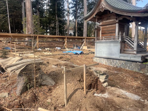 写真 2026-02-06大池諏訪神社瑞垣工事_5.jpg